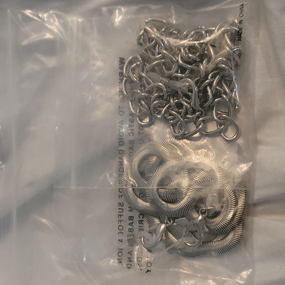 Jennifer Miller x G.I.L.I. S/2 Sunglass & Face Covering Chains - Picture 3 of 6